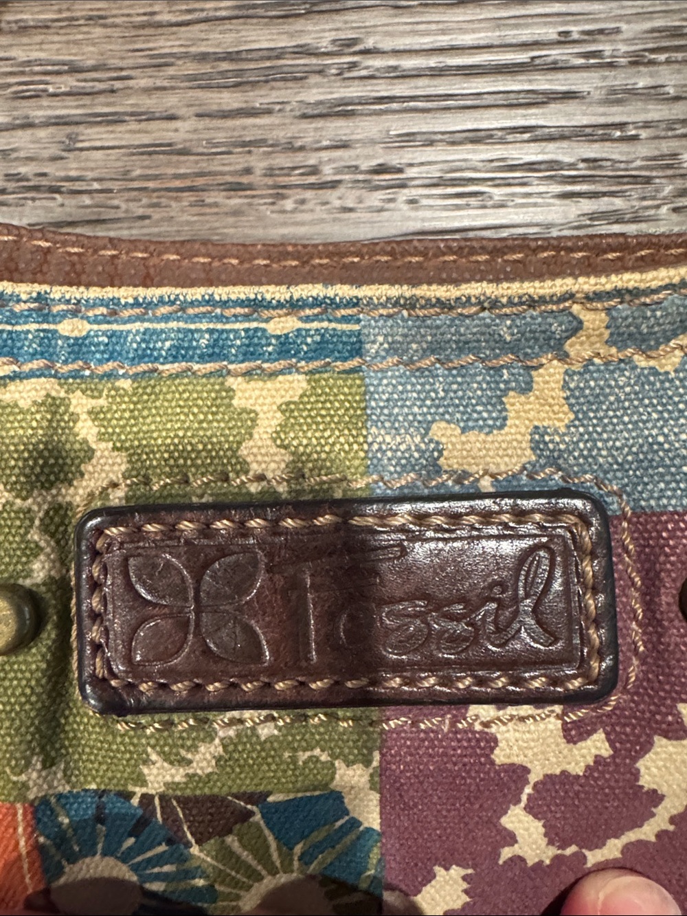Fossil Patchwork Floral Shoulder Bag in Multi and Brown Accents - Picture 4 of 6